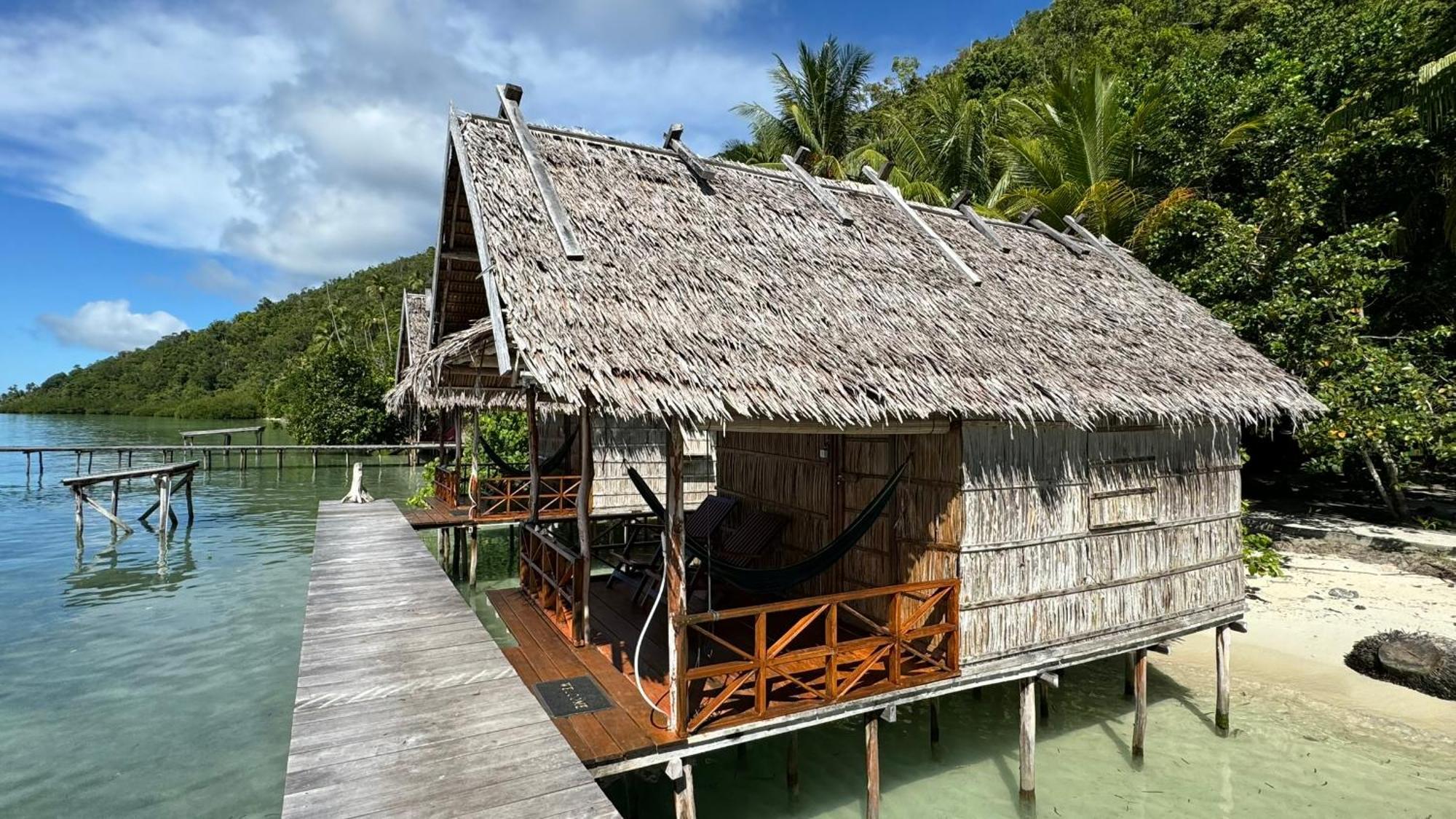 Отель Nyande Raja Ampat Pulau Mansuar Экстерьер фото